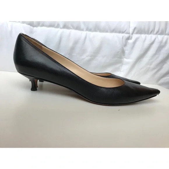 Jimmy Choo Classic Black Pointed Heels - Picture 3 of 7